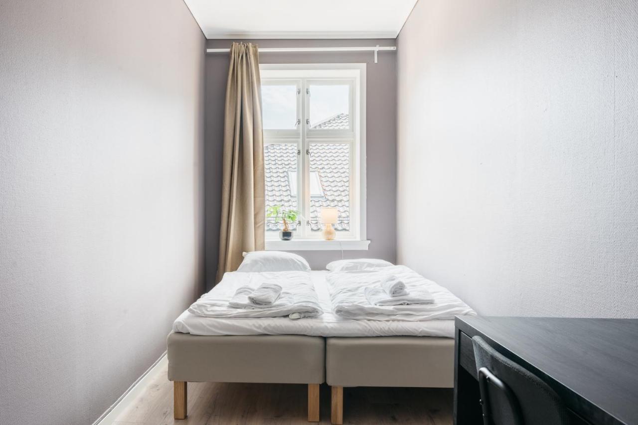 S54 - Private Rooms In The City Center 베르겐 외부 사진